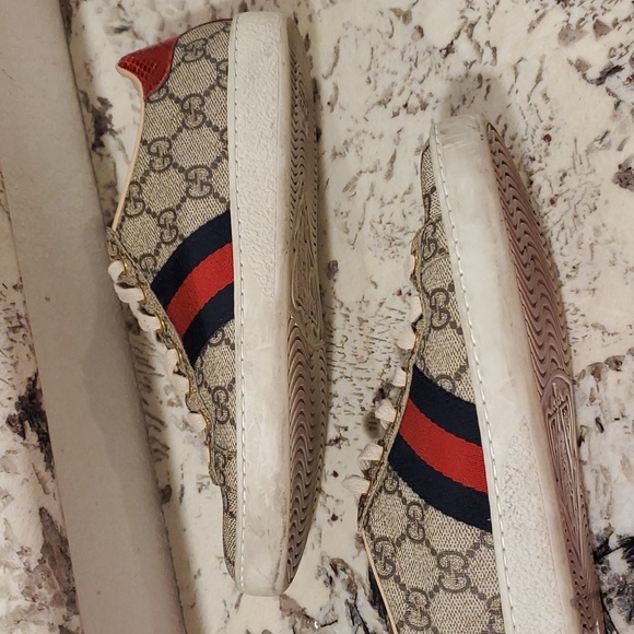 Gucci Ace GG Supreme Sneaker - Picture 6 of 6